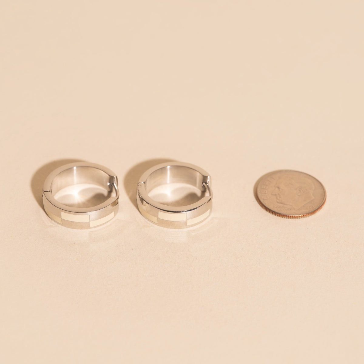 16mm Block Checkered Super Chunky Huggie Hoop Earrings