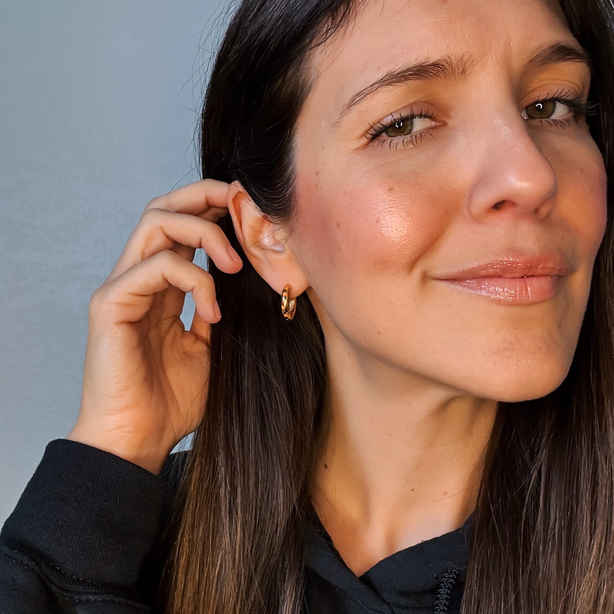Clementine Chunky Rounded Huggie Hoop Earrings