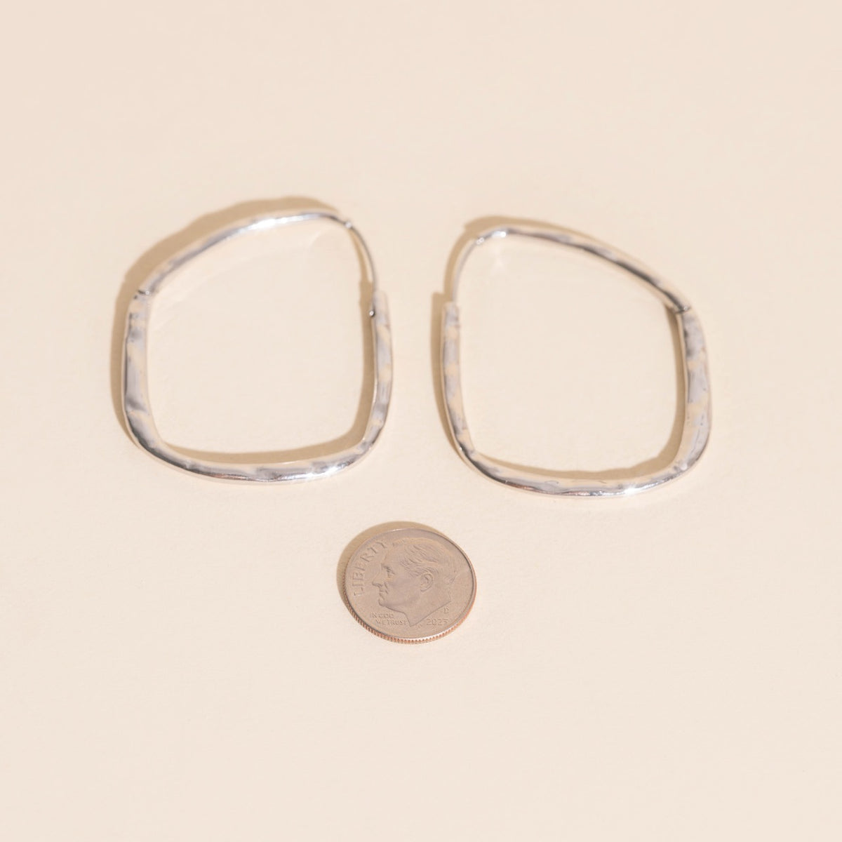 Titanium Hammered Oblong Huggie Hoop Earrings - FeatherTUFF™