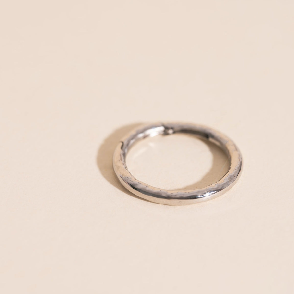 Hammered Circle Necklace Charm Clasp (18mm)
