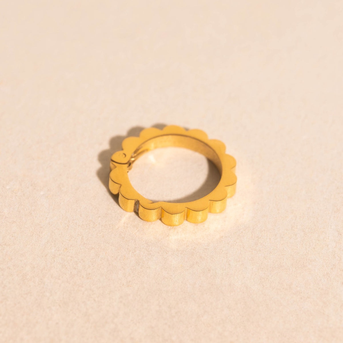 Scalloped Necklace Charm Clasp (11mm)