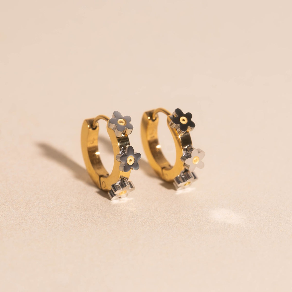Daisy 3D Huggie Hoop Earrings