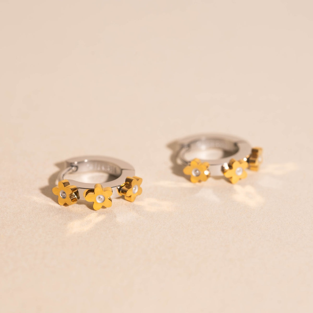 Daisy 3D Huggie Hoop Earrings