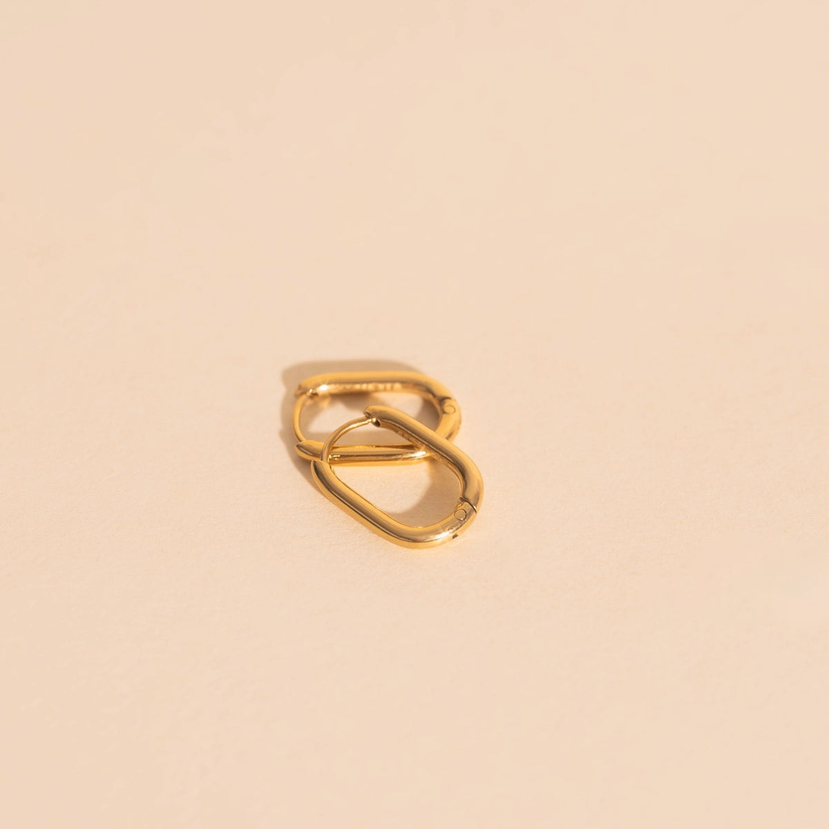 Titanium Rectangle Rounded Huggie Hoop Earrings - FeatherTUFF™