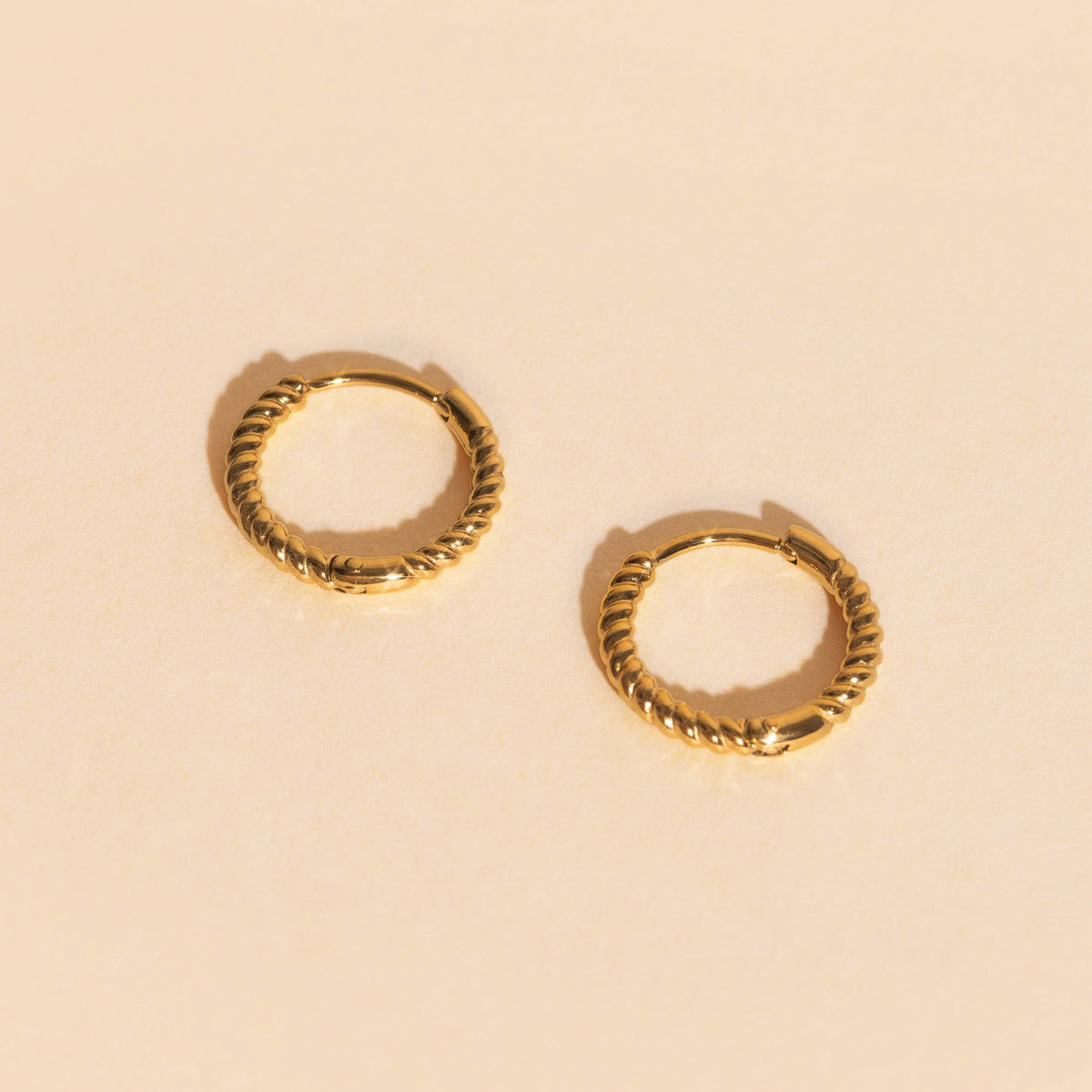 Rope Rounded Huggie Hoop Earrings