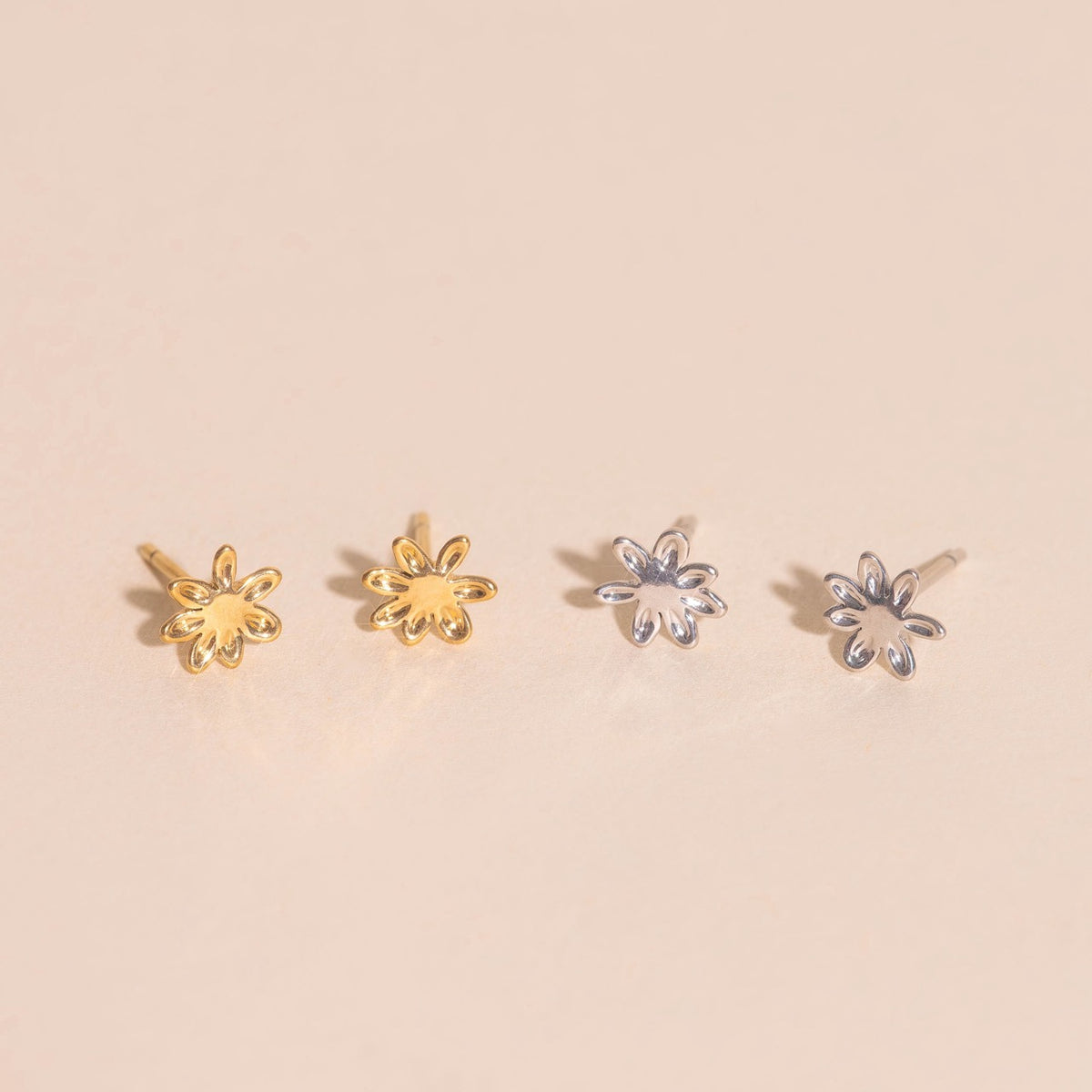 Mini Basic Flower Stud Earrings