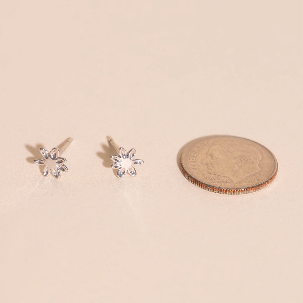 Mini Basic Flower Stud Earrings