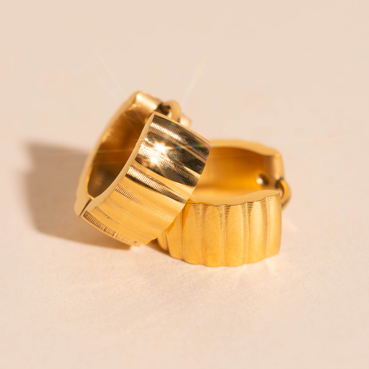 Scalloped Super Chunky Huggie Hoop Earrings