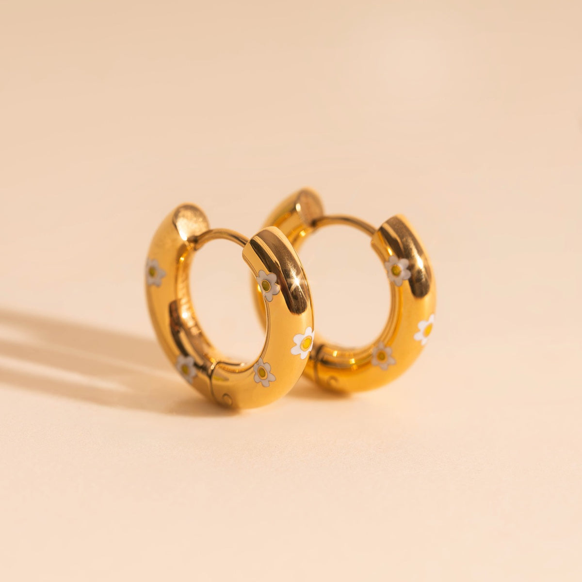 Daisy Chunky Rounded Huggie Hoop Earrings